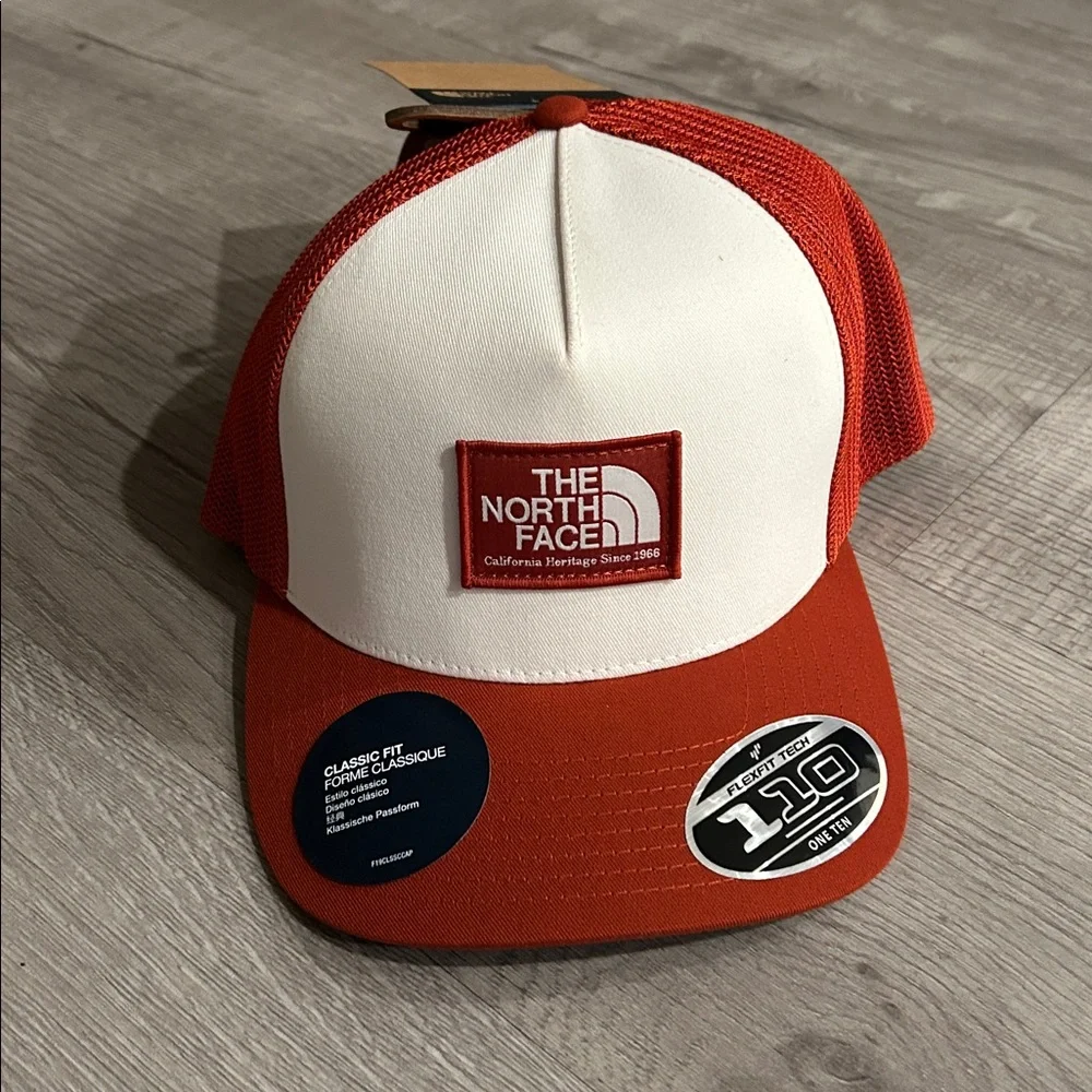 THE NORTH FACE | KEEP IT PATCHED TRUCKER IRON CLAY/WHITE